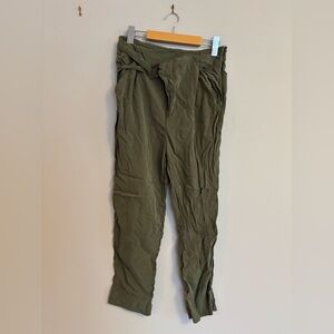 Anthropologie Pants size small